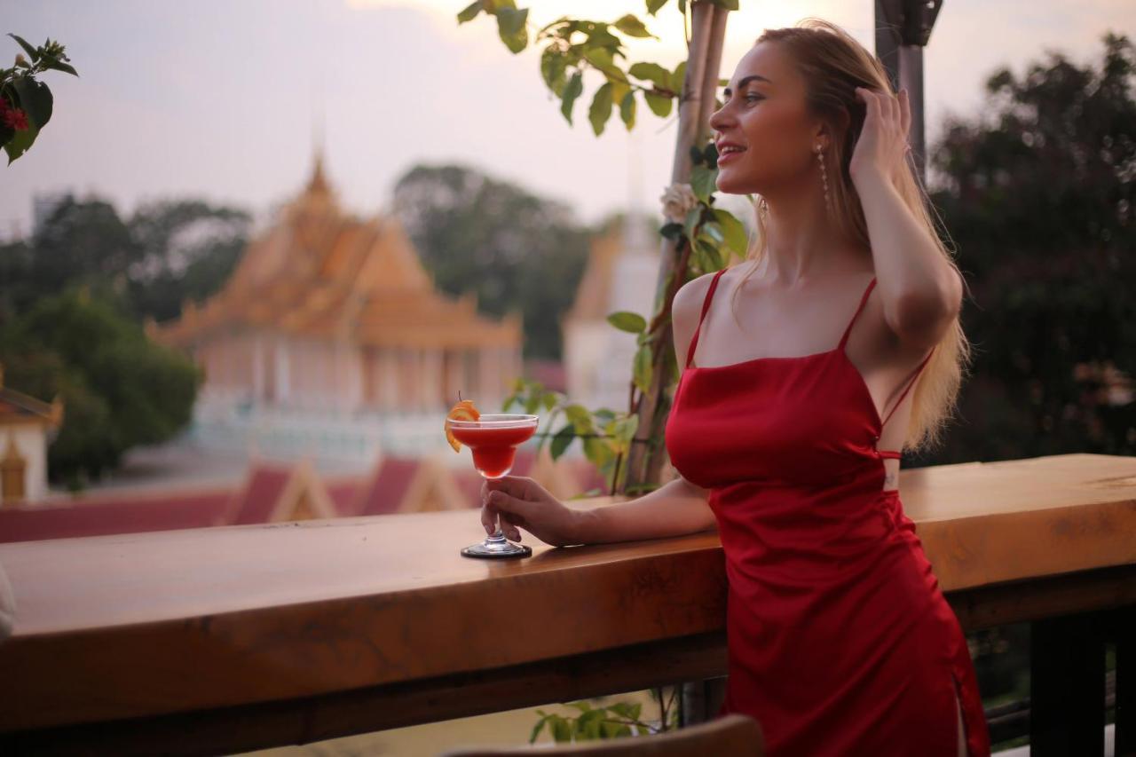 Palace Gate Hotel & Resort By Ehm Пномпень Экстерьер фото