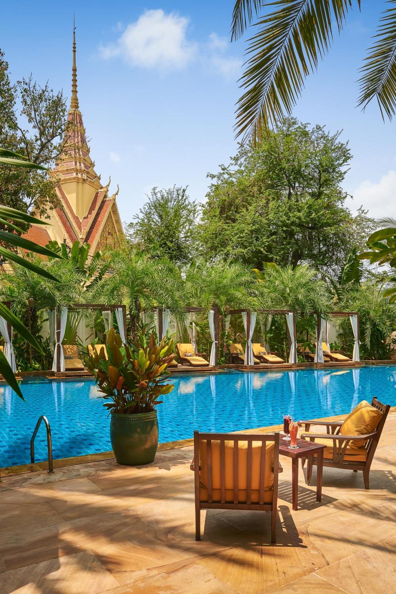 Palace Gate Hotel & Resort By Ehm Пномпень Экстерьер фото